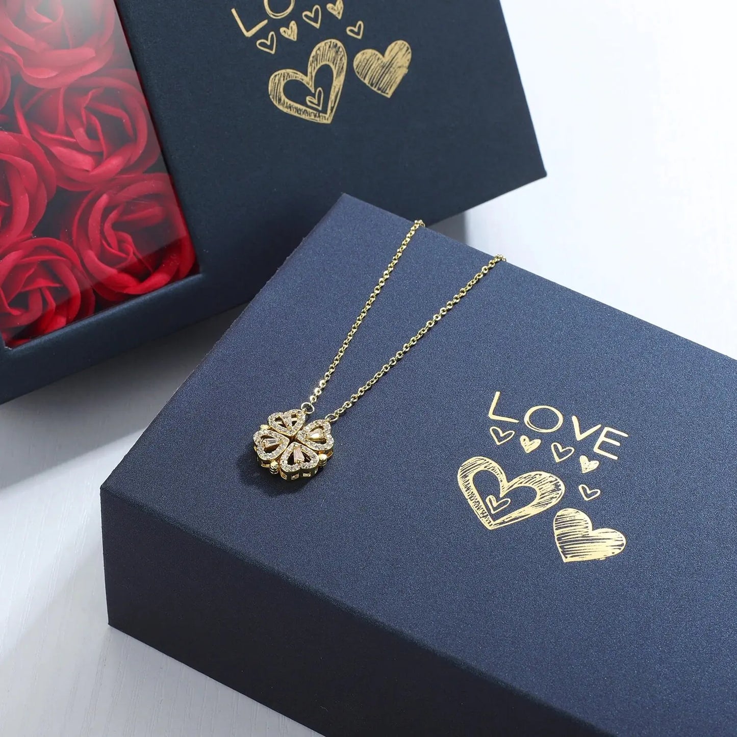 Coffret cadeau rose Collier d'herbe à quatre feuilles Collier coeur pour fête d'anniversaire Fête des mères Saint Valentin Noël Cadeaux pour petite amie